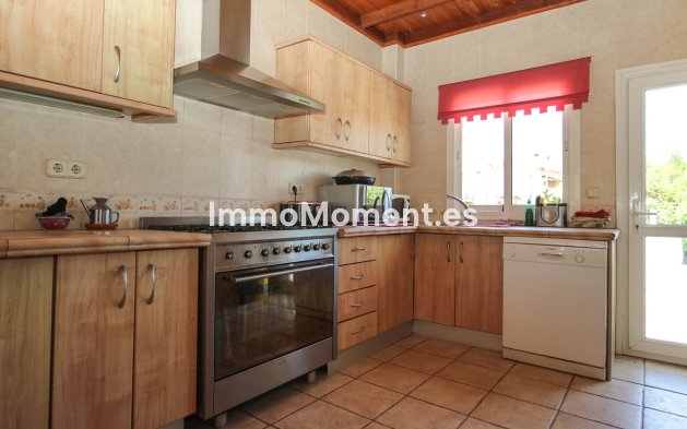 Wiederverkauf - Villa -   Inländisch - Cártama Centro