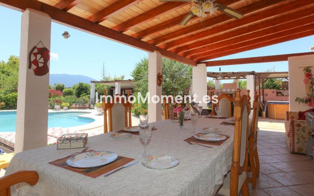 Wiederverkauf - Villa -   Inländisch - Cártama Centro