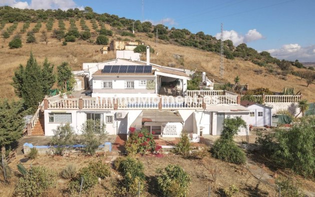 Revente - Villa - Intérieur                       - Guaro