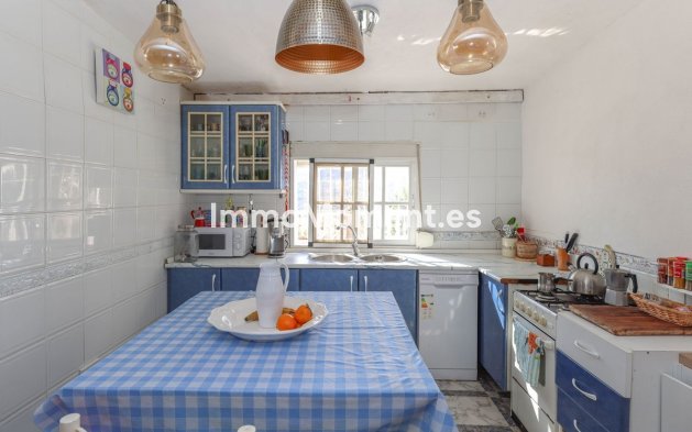 Revente - Villa - Intérieur                       - Guaro