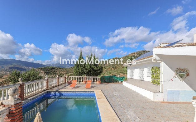 Revente - Villa - Intérieur                       - Guaro