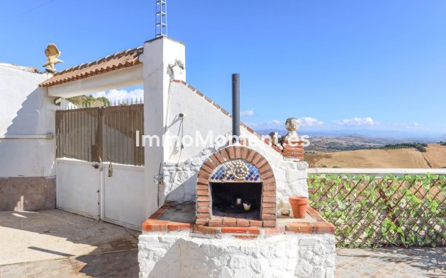 Revente - Villa - Intérieur                       - Guaro