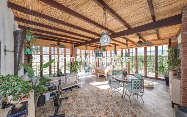 Wiederverkauf - Villa -   Inländisch - Coín