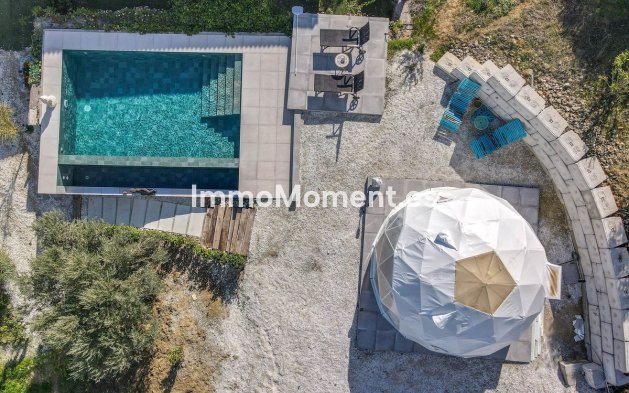 Wiederverkauf - Villa -   Inländisch - Coín