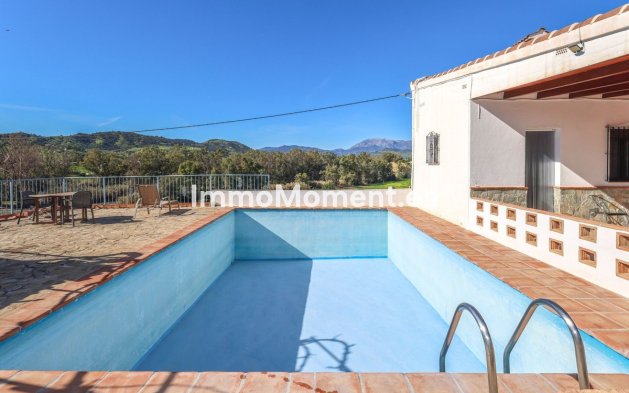 Bestaande woning - Villa - Binnenland  - Coín