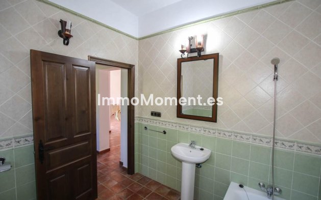 Resale - Villa - Inland  - Pizarra
