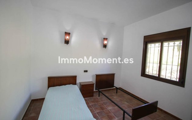 Resale - Villa - Inland  - Pizarra