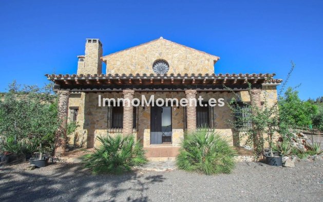 Resale - Villa - Inland  - Pizarra