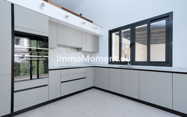 Wiederverkauf - Villa - Marbella - Marbella Centro