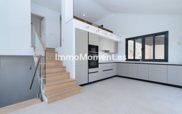 Wiederverkauf - Villa - Marbella - Marbella Centro