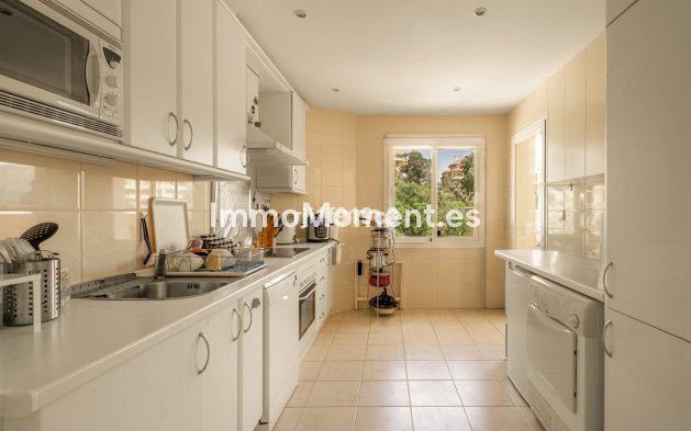 Wiederverkauf - Wohnung - Marbella - Elviria