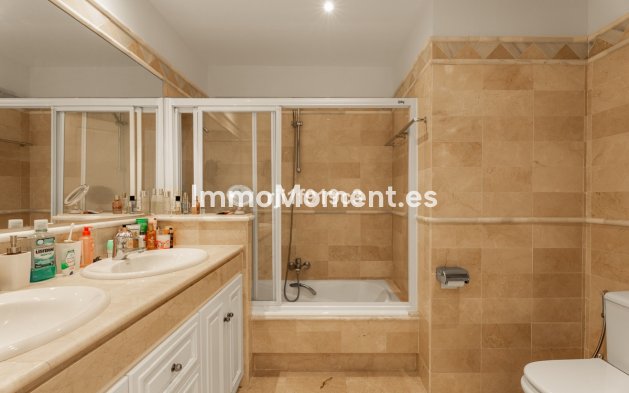 Wiederverkauf - Wohnung - Marbella - Elviria
