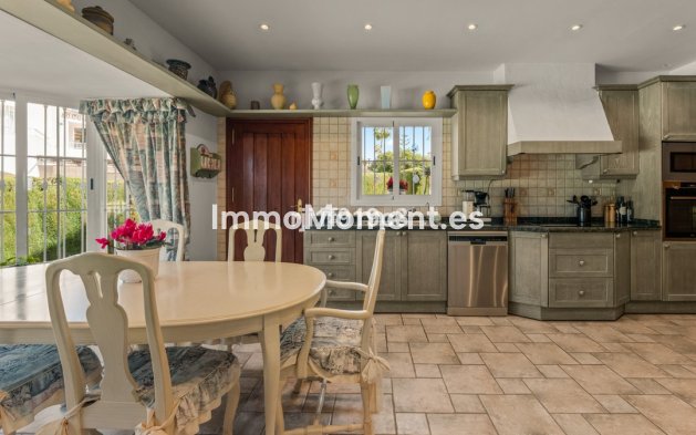 Wiederverkauf - Villa - Marbella - Elviria