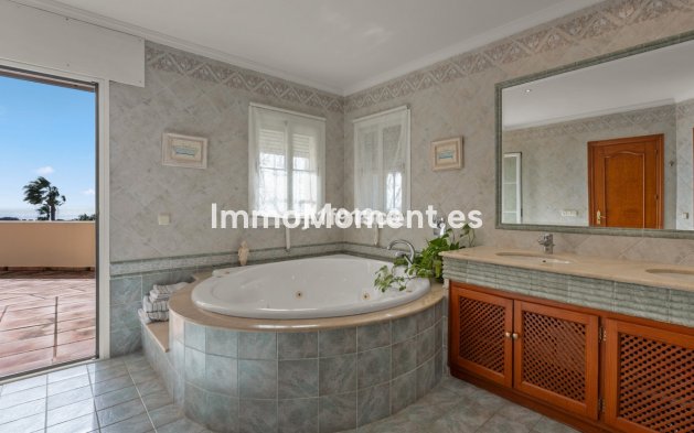 Wiederverkauf - Villa - Marbella - Elviria