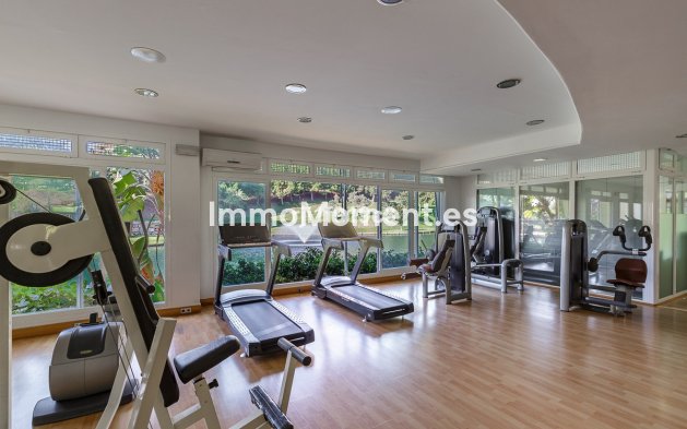 Revente - Appartement - Marbella - Elviria