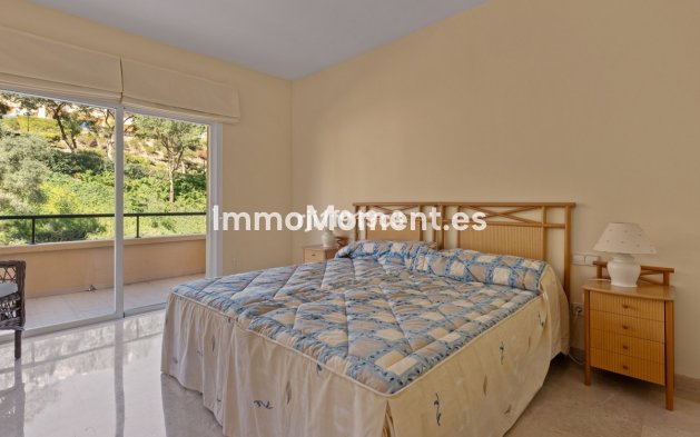 Resale - Apartment - Marbella - Elviria