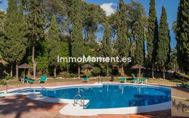 Resale - Apartment - Marbella - Elviria