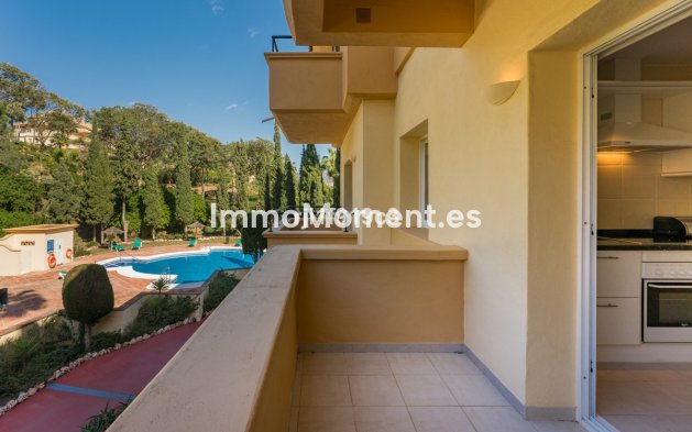 Resale - Apartment - Marbella - Elviria