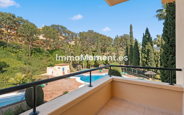 Resale - Apartment - Marbella - Elviria