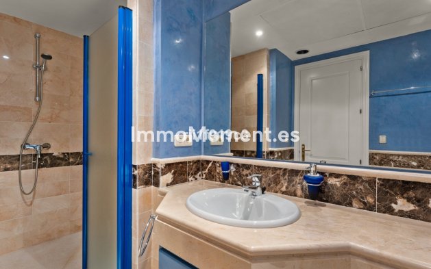 Resale - Apartment - Marbella - Elviria