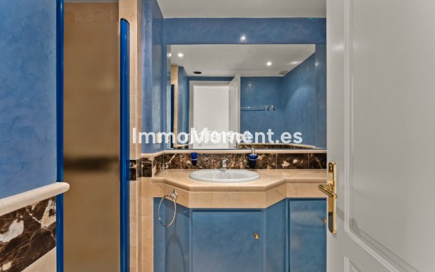 Resale - Apartment - Marbella - Elviria