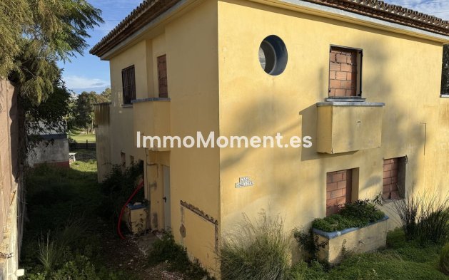 Bestaande woning - Villa - Estepona  - Estepona Centro