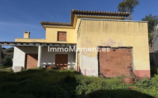 Bestaande woning - Villa - Estepona  - Estepona Centro