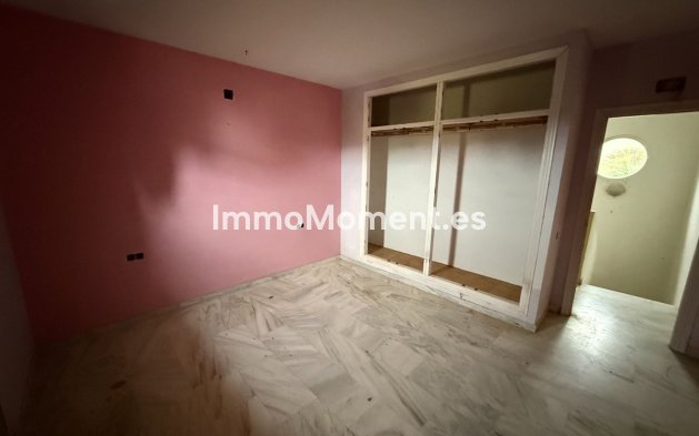 Bestaande woning - Villa - Estepona  - Estepona Centro