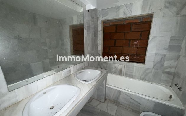 Bestaande woning - Villa - Estepona  - Estepona Centro