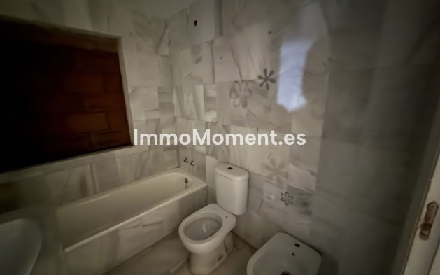 Bestaande woning - Villa - Estepona  - Estepona Centro