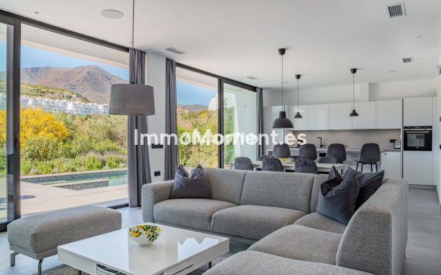 Wiederverkauf - Villa - Estepona  - Estepona Centro