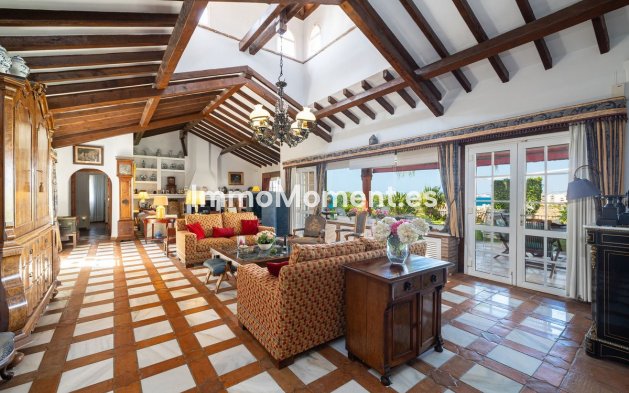 Revente - Villa - Benalmadena - Benalmadena Centro