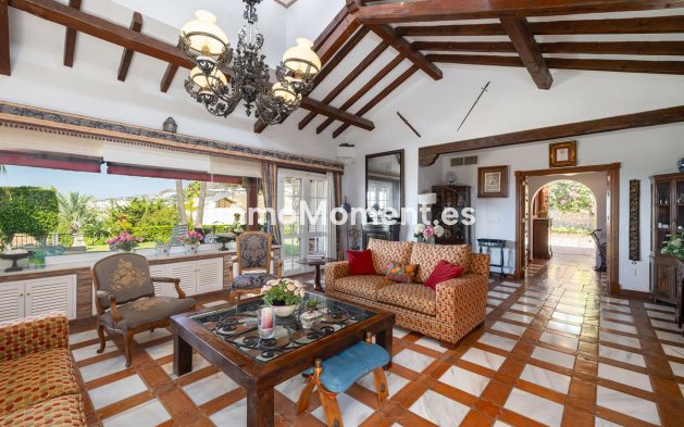 Revente - Villa - Benalmadena - Benalmadena Centro