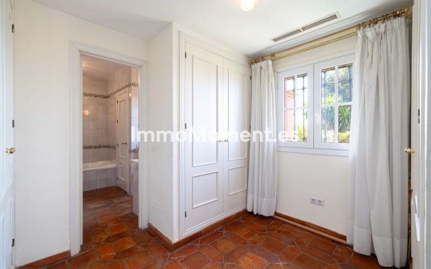 Revente - Villa - Benalmadena - Benalmadena Centro