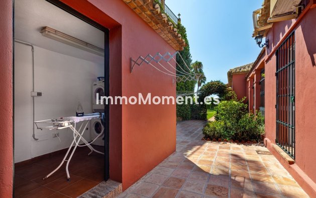 Revente - Villa - Benalmadena - Benalmadena Centro