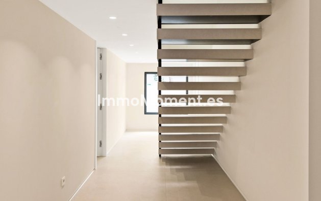 Resale - Villa - Marbella - Guadalmina Alta