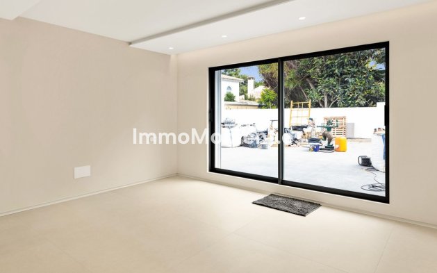 Resale - Villa - Marbella - Guadalmina Alta