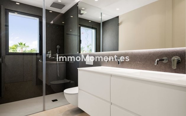 Resale - Villa - Marbella - Guadalmina Alta