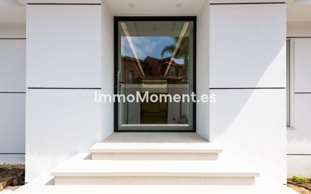 Resale - Villa - Marbella - Guadalmina Alta