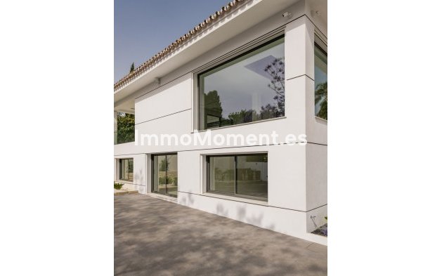 Resale - Villa - Marbella - Guadalmina Alta