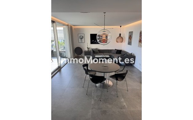 Wiederverkauf - Wohnung - Marbella - Nueva Andalucía