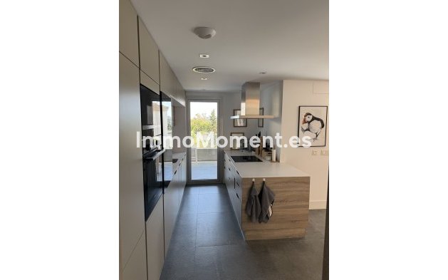 Wiederverkauf - Wohnung - Marbella - Nueva Andalucía