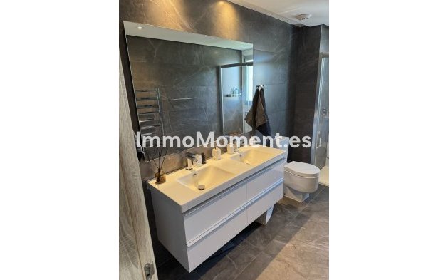 Wiederverkauf - Wohnung - Marbella - Nueva Andalucía