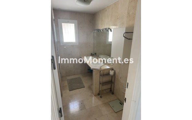 Resale - Villa - Marbella - Nueva Andalucía