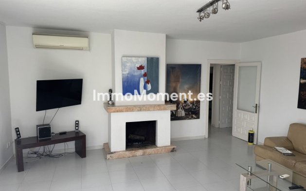 Resale - Villa - Marbella - Nueva Andalucía