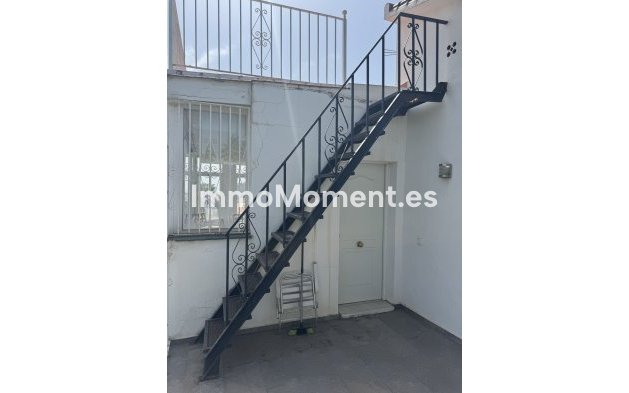 Resale - Villa - Marbella - Nueva Andalucía