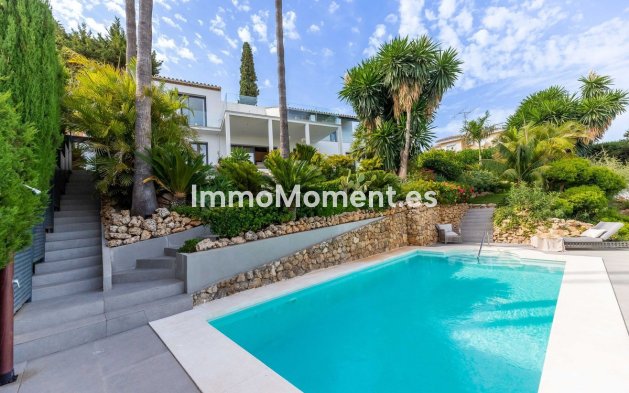 Resale - Villa - El Paraiso - New Golden Mile