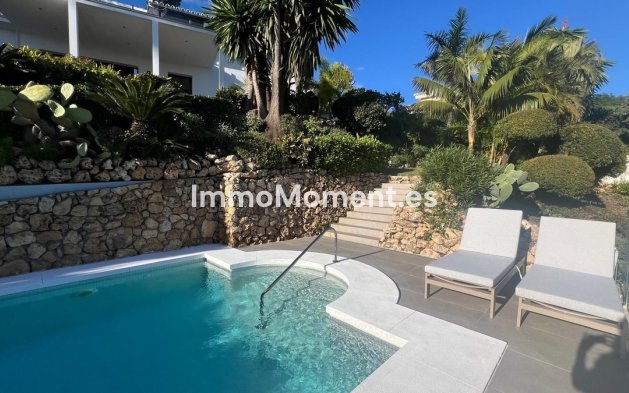 Resale - Villa - El Paraiso - New Golden Mile
