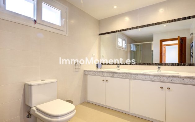 Wiederverkauf - Villa - Manilva - Manilva Centro