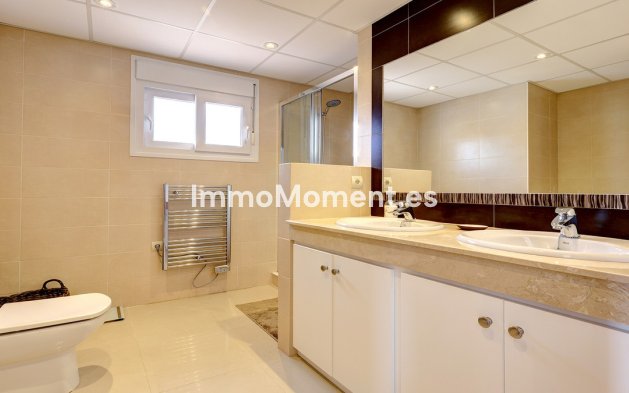 Wiederverkauf - Villa - Manilva - Manilva Centro